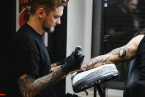 How to Use Treatonic Maximum Strength Numbing Cream Properly